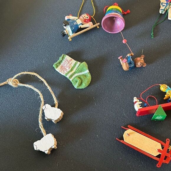 Bundle of Vintage Wood Ornaments - Picture 5 of 5